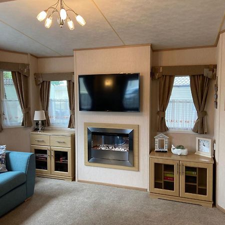 Mudeford Beach Lodge ภายนอก รูปภาพ