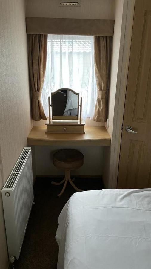 Mudeford Beach Lodge ภายนอก รูปภาพ